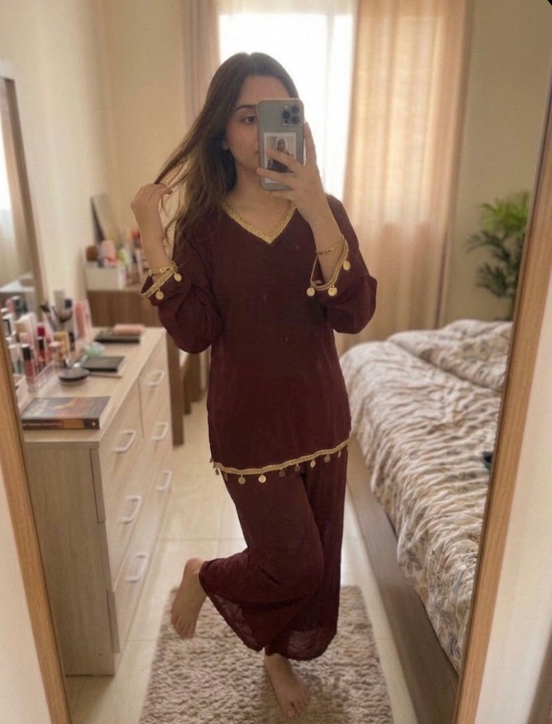 Gold Lace 2 Peice ❤️